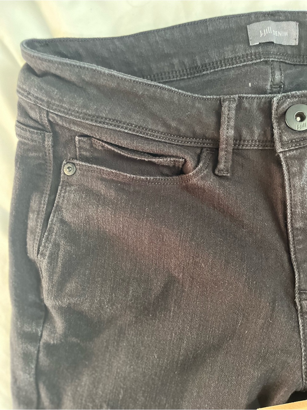 Women’s J Jill Black Straight-Leg Jeans - Classic Everyday Style size 4 - Picture 7 of 7